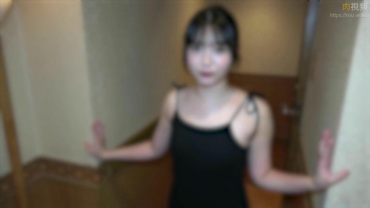 樣子可愛甜美正妹原來是個變態 三穴全開激情內射 無碼