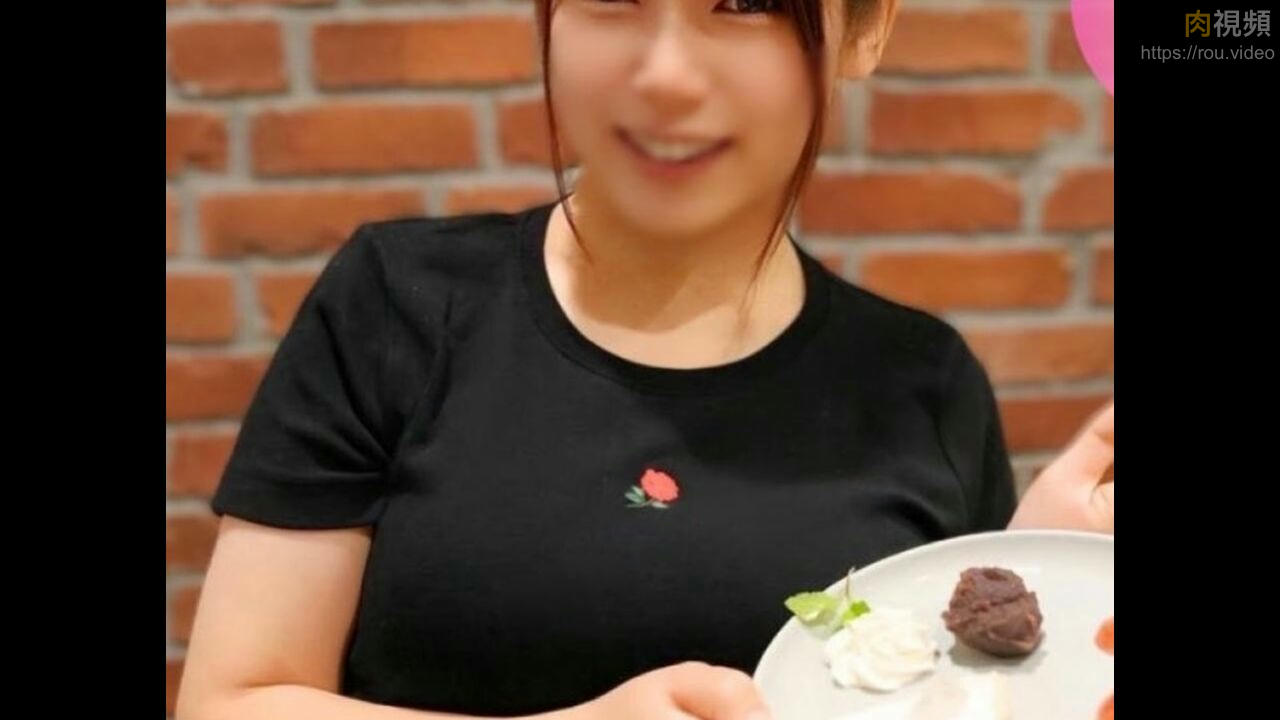 柔軟I杯爆乳美女超色情口交羞澀中出 無碼